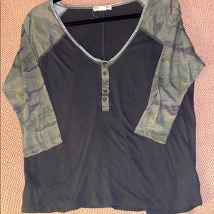 Medium Billabong dark grey and camouflage shirt